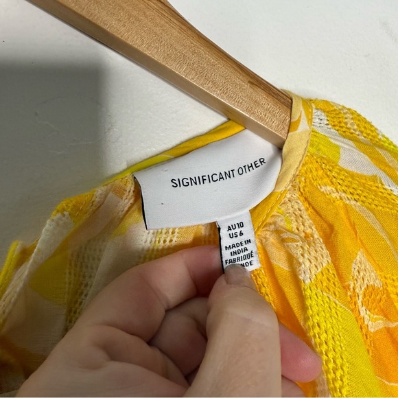 Significant Other Isla Printed Cropped Blouse Size 6 - Picture 5 of 8